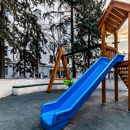 Modern Apartment In Old Тбилиси Екстериор снимка