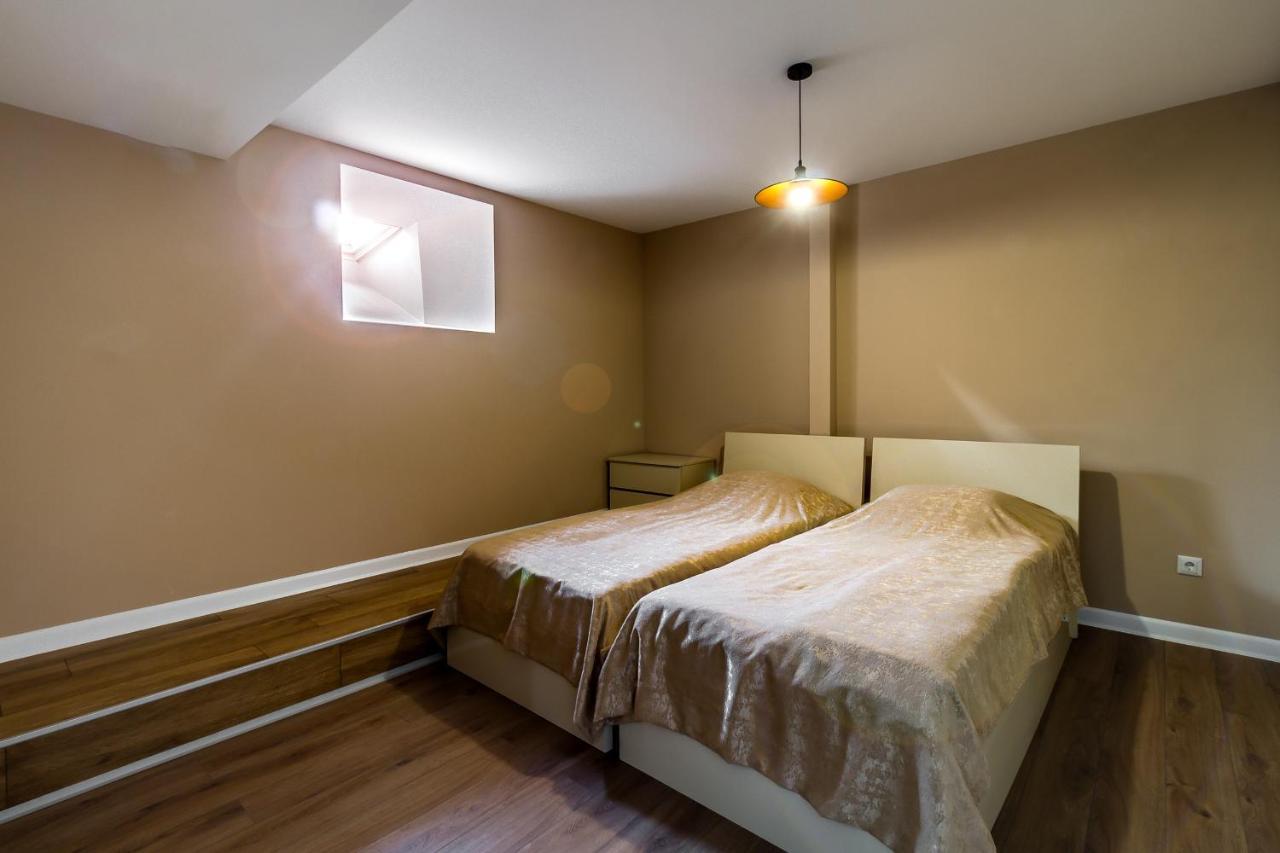 Modern Apartment In Old Тбилиси Екстериор снимка