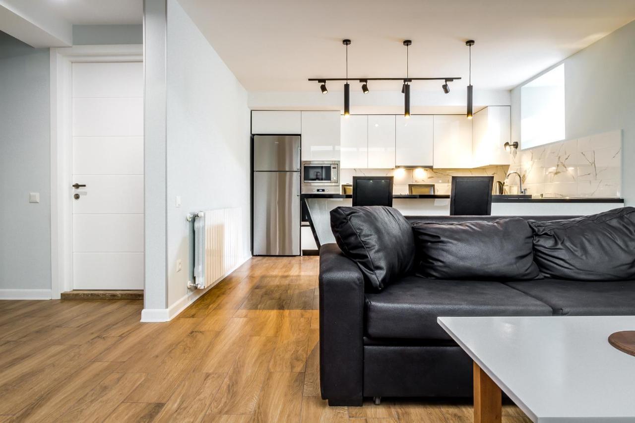 Modern Apartment In Old Тбилиси Екстериор снимка