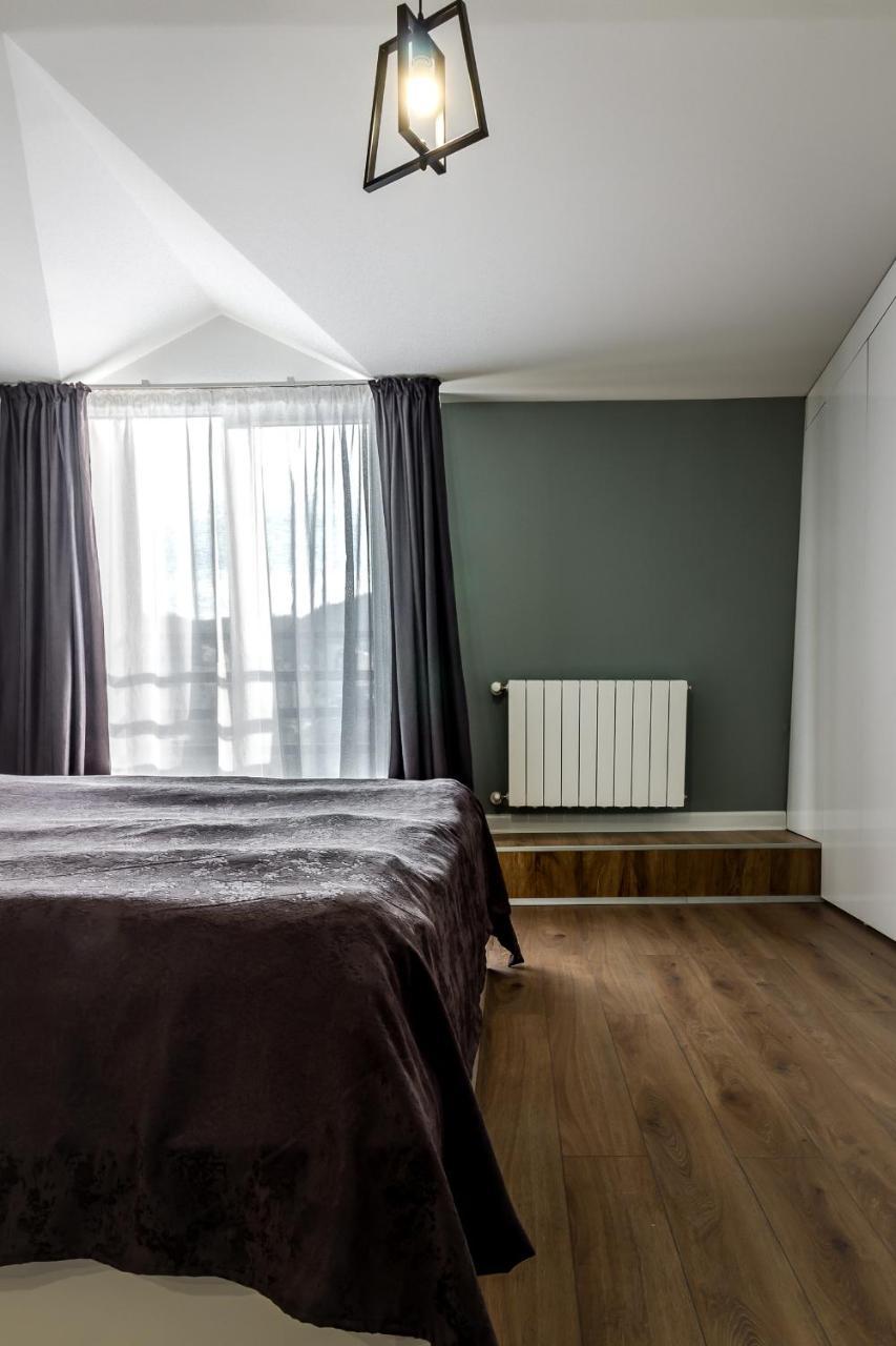 Modern Apartment In Old Тбилиси Екстериор снимка
